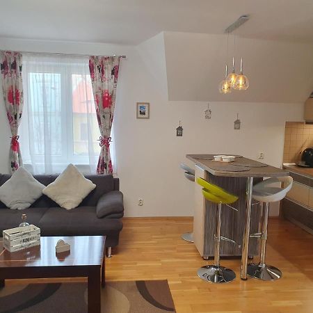 Smiley Apartment Sibiu Eksteriør billede