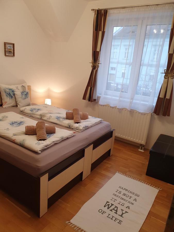 Smiley Apartment Sibiu Eksteriør billede