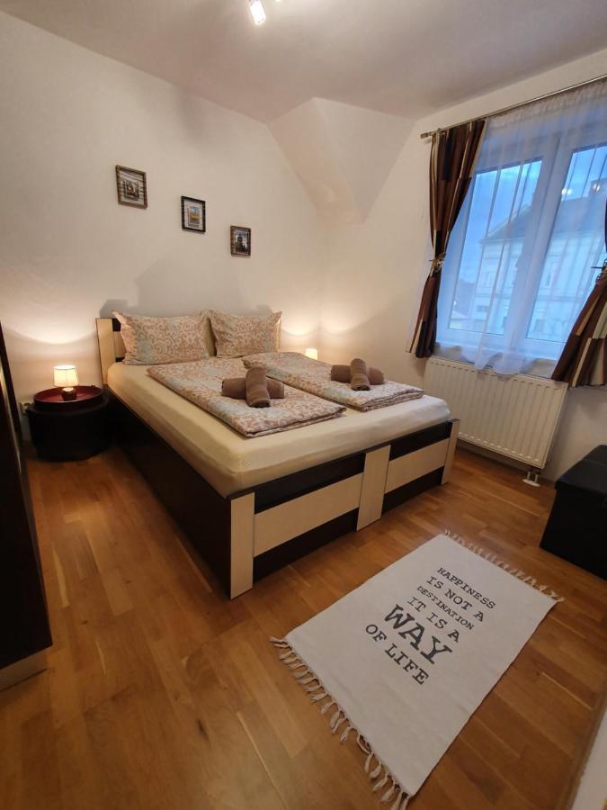 Smiley Apartment Sibiu Eksteriør billede